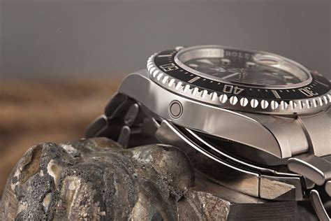 helium escape valve watch